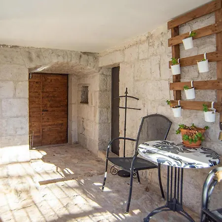 Gorgeous In With Kitchen